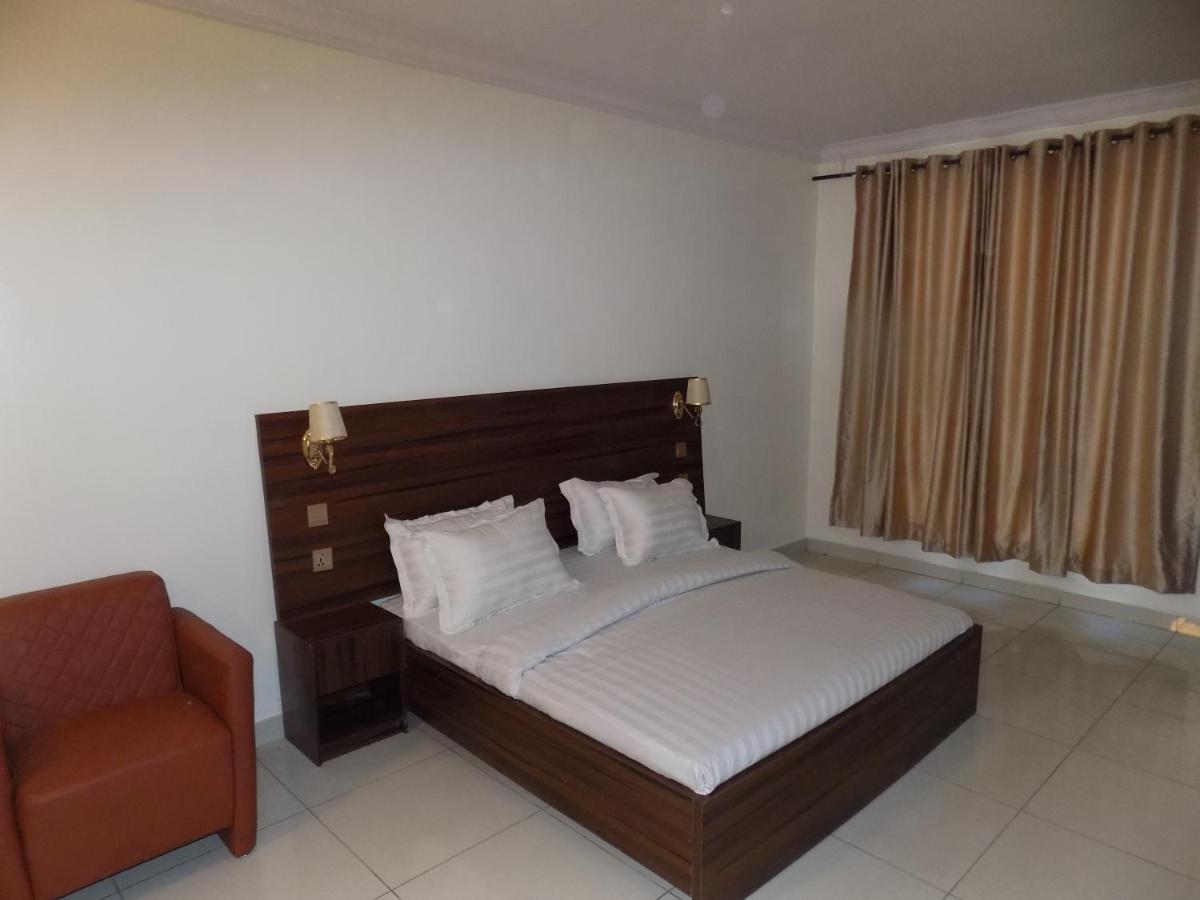 Posh Hotel And Suites Victoria Island Lagos Eksteriør bilde